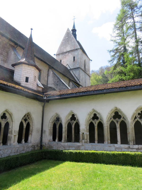 stursanne-cloitre